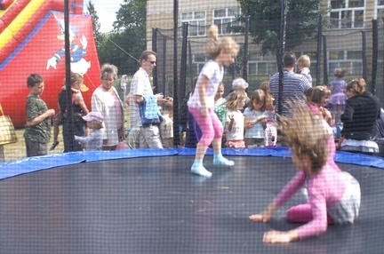 na trampolinie
