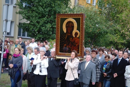 Obraz niosą Kółka Różańcowe